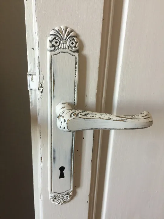 Porte Casa di Silvia — dettaglio 2